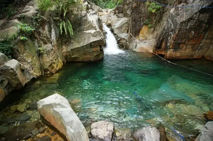 10 Curug Tersembunyi di Bogor yang Wajib Dikunjungi untuk Petualangan Alam Seru