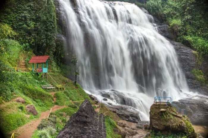 Destinasi Wisata Terbaik di Jawa Barat yang Wajib Dikunjungi